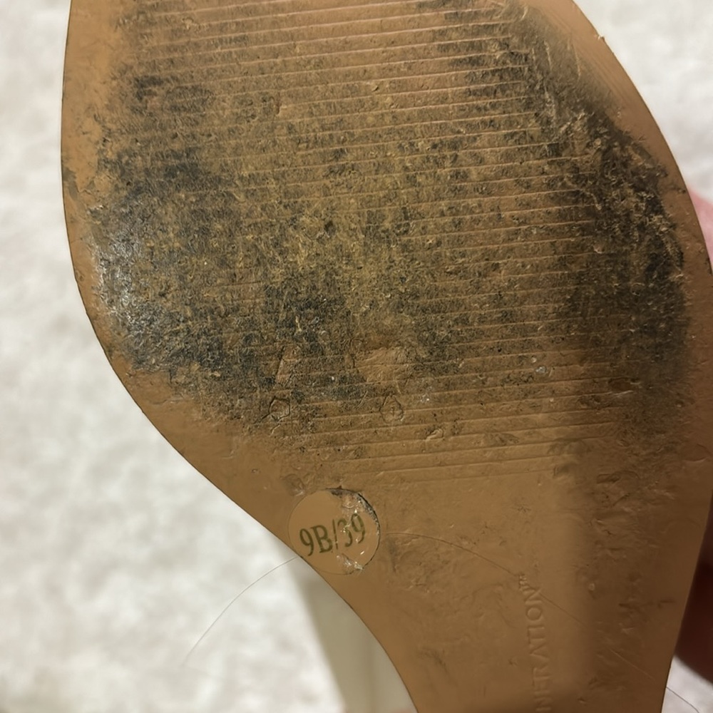 Women’s size 9 bcbg wedges - Picture 5 of 6
